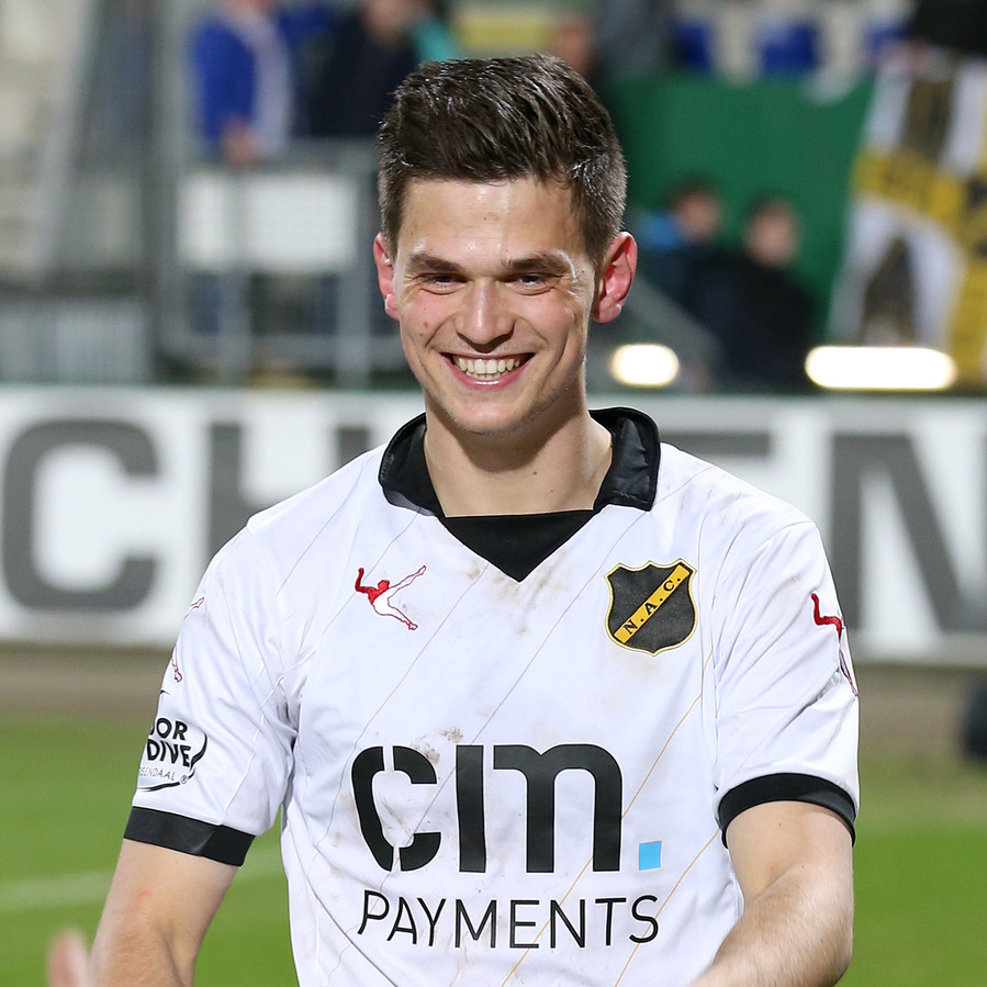 Maart 2017. Bart Meijers straalt van oor tot oor nadat NAC met 2-0 gewonnen heeft van Fortuna Sittard.
