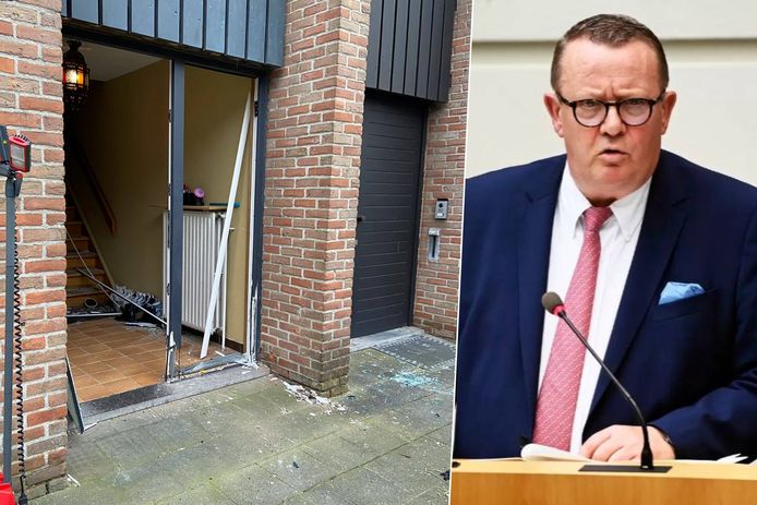 De voordeur werd door de explosie aan gruzelementen geblazen. Rechts: Stefaan Sintobin van Vlaams Belang eist een extra gemeenteraad.