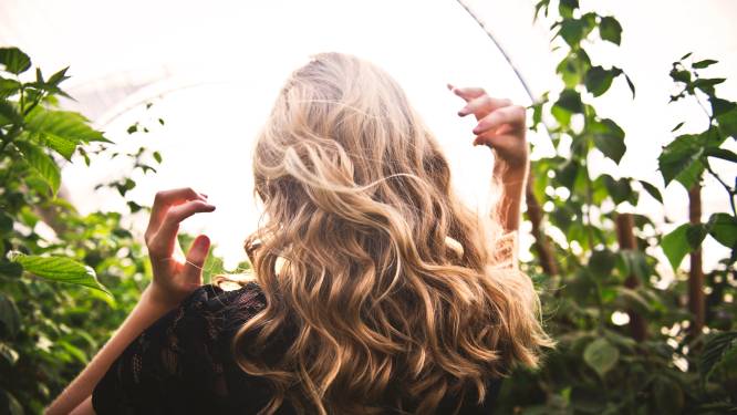 Se laver les cheveux avec de l'eau de riz pour qu'ils poussent plus vite: est-ce vraiment efficace? 