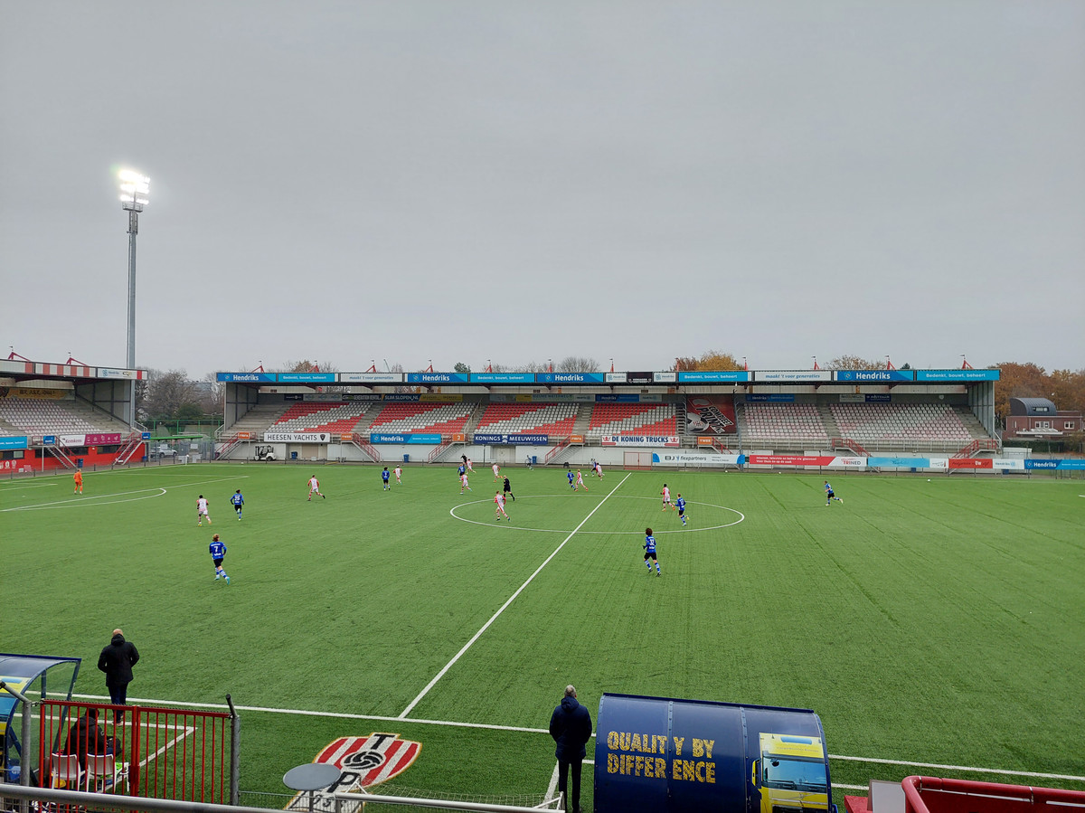 Besloten oefenduel tussen TOP Oss en FC Eindhoven