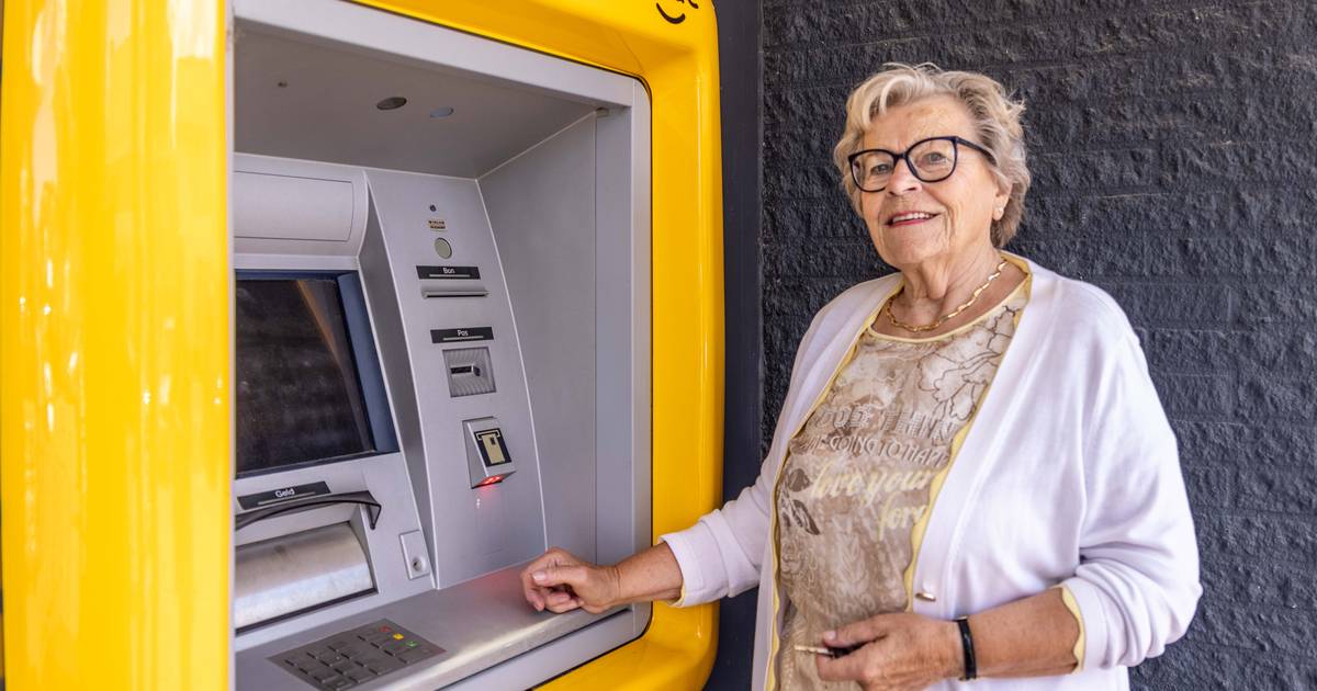 Ergernis over kapotte geldautomaten in Kortgene en Veere: ‘Drama voor toeristisch dorp’