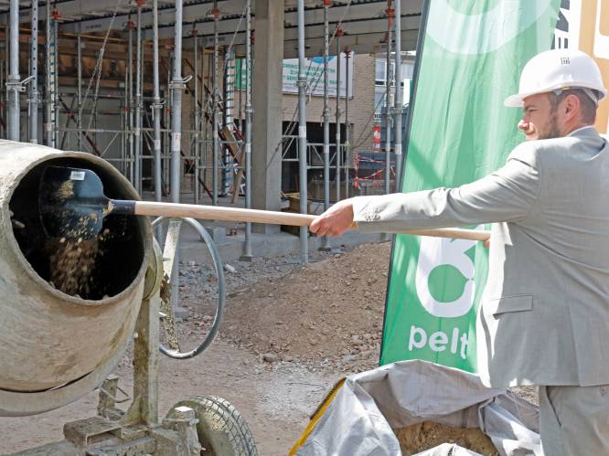 Voormalig gemeentehuis van Neerpelt wordt in een modern jasje gestoken