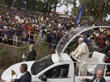 Le pape François honore les martyrs en Ouganda