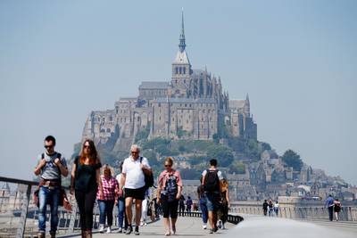 Frankrijk bindt strijd aan met ‘overtoerisme’, wil aantal bezoekers in hoogseizoen beperken