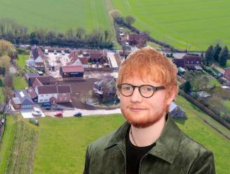 Ed Sheeran wil geen pottenkijkers op domein ‘Sheeranville’ en klaagt buurman aan