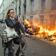 Protest in Frankrijk escaleert, bezoek van koning Charles aan Parijs gaat niet door