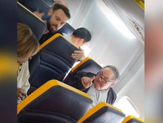 Zwarte vrouw krijgt racistische verwensingen naar het hoofd geslingerd tijdens vlucht Ryanair