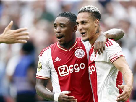 Hattrick-held Steven Bergwijn en smaakmaker Antony loodsen Ajax ruim langs FC Groningen