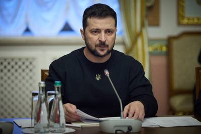 Zelensky zweert wraak na dodelijke aanvallen in de buurt van Kiev en in Zaporizja
