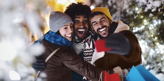Op vrijdag 3, zaterdag 4 en zondag 5 december 2021 strijkt het evenement 'Deurne Wintert' neer op het Arenaplein.