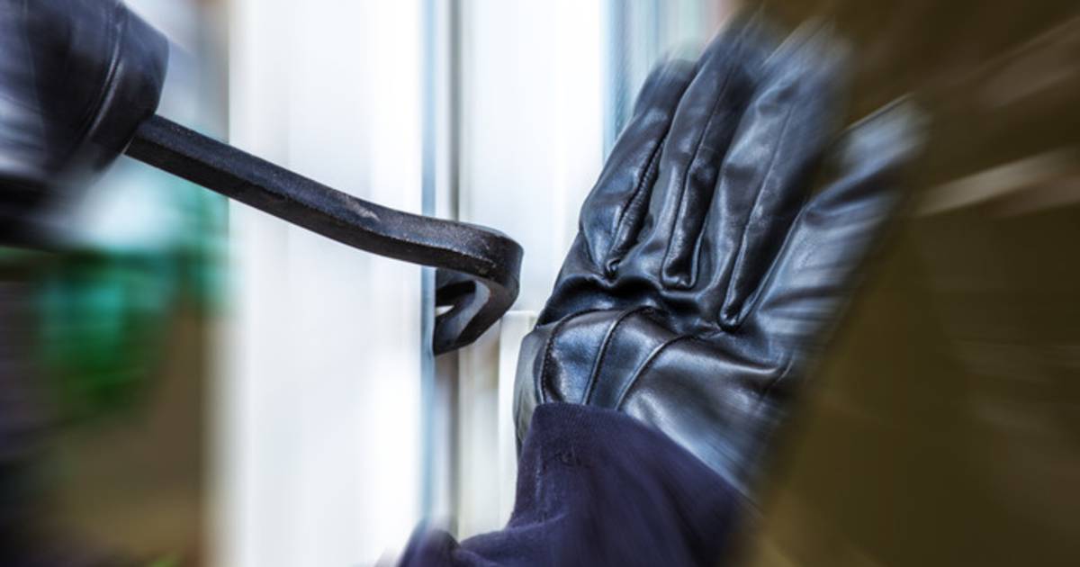 Flinke achtervolging tot Bavel als inbrekers in Breukelen plotseling de politie zien verschijnen