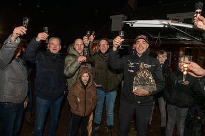 Neerkant onthaalt zijn Dakarheld Marcel Snijders: ‘Zo gaaf om hem als buurman te hebben’