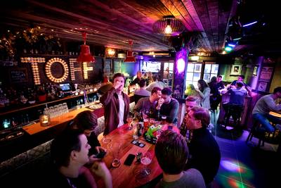 Café Toff in Asten ter overname aangeboden: ‘Als iemand zich meldt, sta ik ervoor open’