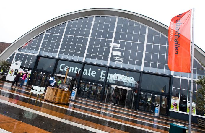 Het Theater aan de Parade maakt tijdelijk gebruik van een van de Brabanthallen.