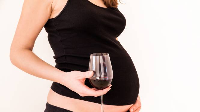 Alcohol drinken tijdens de zwangerschap kan leven lang gevolgen hebben voor je kind