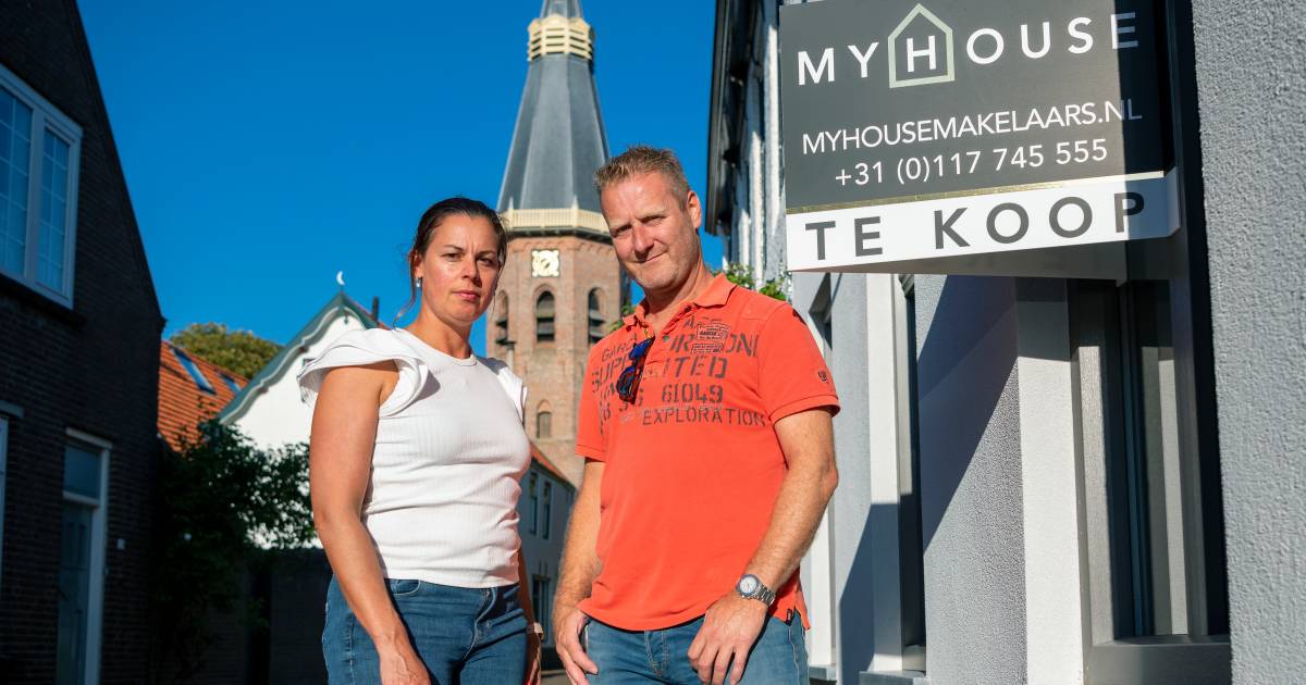 Nu ze er nauwelijks mee kunnen verdienen, verkopen Stefan en Daisy hun vakantiewoning in Groede