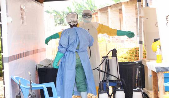 Eerste geval van ebola vastgesteld in Frankrijk bij arts die terugkeerde uit Congo