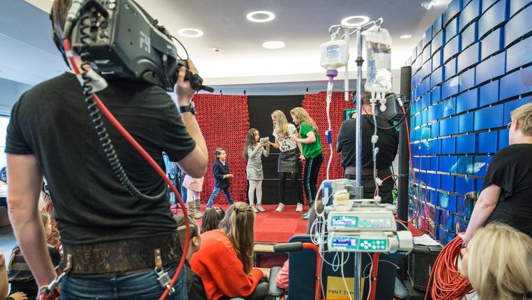 Cameraploeg in het Emma Kinderziekenhuis Beeld Dingena Mol/Het Parool