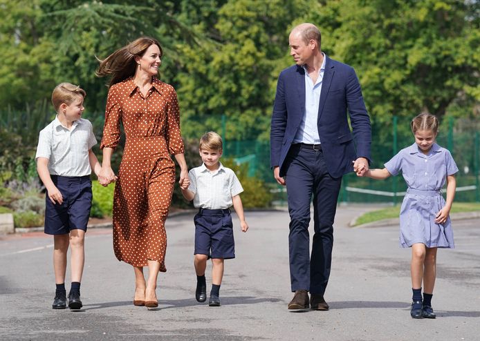 Prins George, hertogin Catherine, prins Louis, prins William en prinses Charlotte.