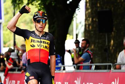 Tour de Grande-Bretagne: Wout van Aert s'adjuge la 6e étape, sa troisième victoire de la semaine