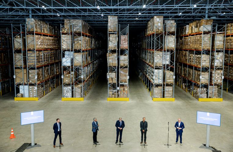 The Ministry Paid At Least 13 Million Extra For A Face Mask Deal With Van Lienden World Today News
