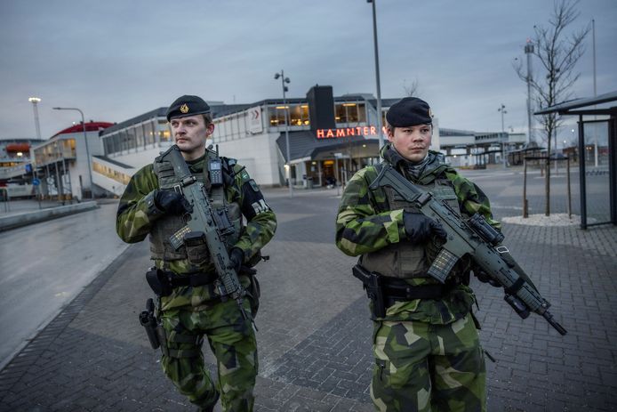 Door de toegenomen spanning, patrouilleren er sinds vrijdag extra militairen op het Zweedse eiland Gotland.