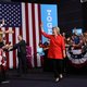 Clinton en haar partij moeten hun huidige koers vasthouden
