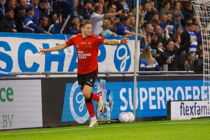 Dario Šits na de 0-2 voor Helmond Sport tegen De Graafschap.