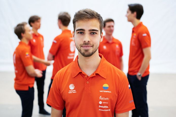 Michel Versteegh (22) uit Breda zou als lid van het Vattenfall Solar Team met een team van de TU Delft meedoen aan de Amerikaanse Solar Challenge