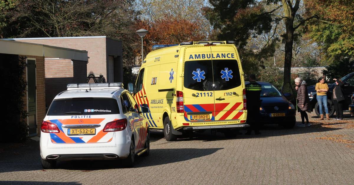 Scooterrijder zwaargewond na botsing met auto in Loerbeek.