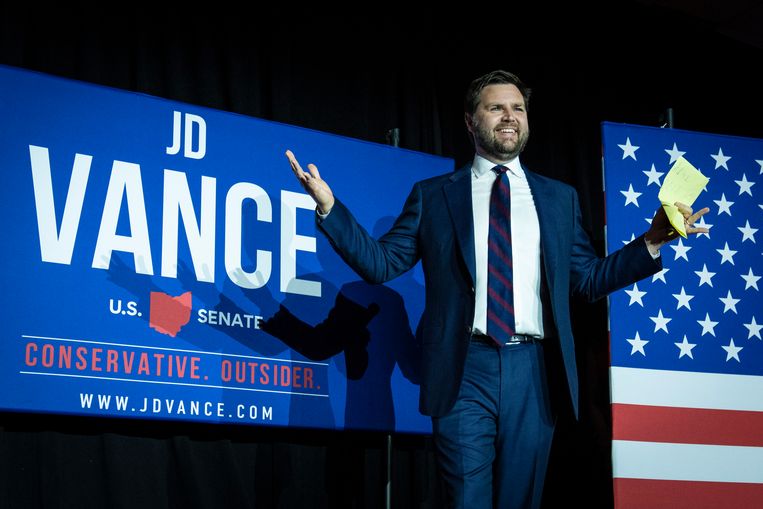 J. D. Vance, favoriet voor de senaatsstrijd in Ohio, won deze week de voorverkiezingen - mede dankzij steun van de vorige president.  Beeld Getty Images