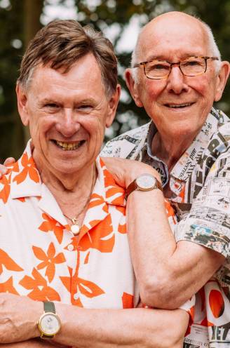 Koen Crucke en zijn man Jan zijn al 54 jaar een koppel: “Chapeau voor Jan, want hij is wel met een diva getrouwd”