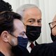 Netanyahu koerst af op deal in corruptieproces dat tegen hem loopt
