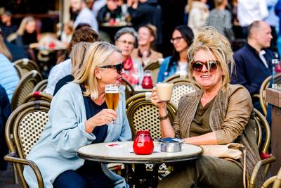 Orkaan Ophelia brengt zomers weer naar ons toe