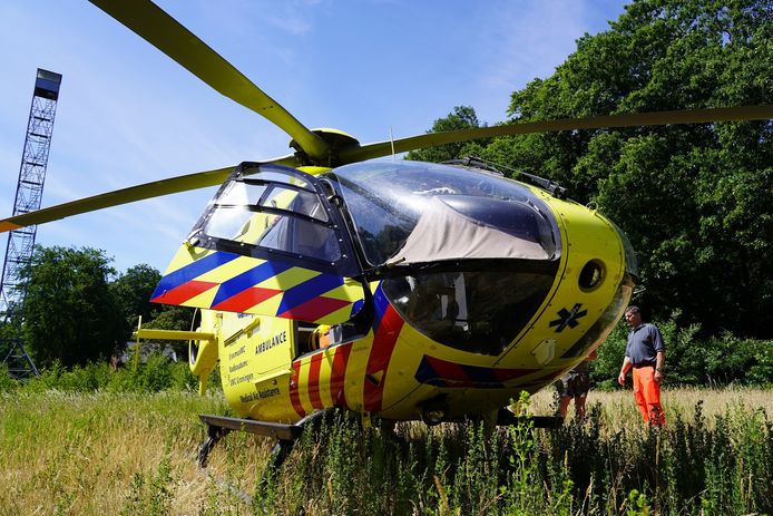 De traumahelikopter landde ter assistentie in Dorst.