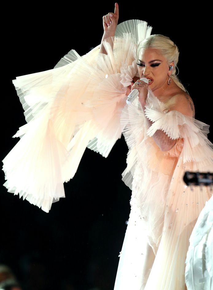 Lady Gaga tijdens haar Grammy's show.