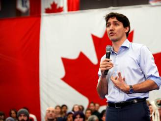 Slaat de politiek correcte slinger door? Canadese premier Trudeau corrigeert vrouw: "Zeg niet 'mankind', maar 'peoplekind'"