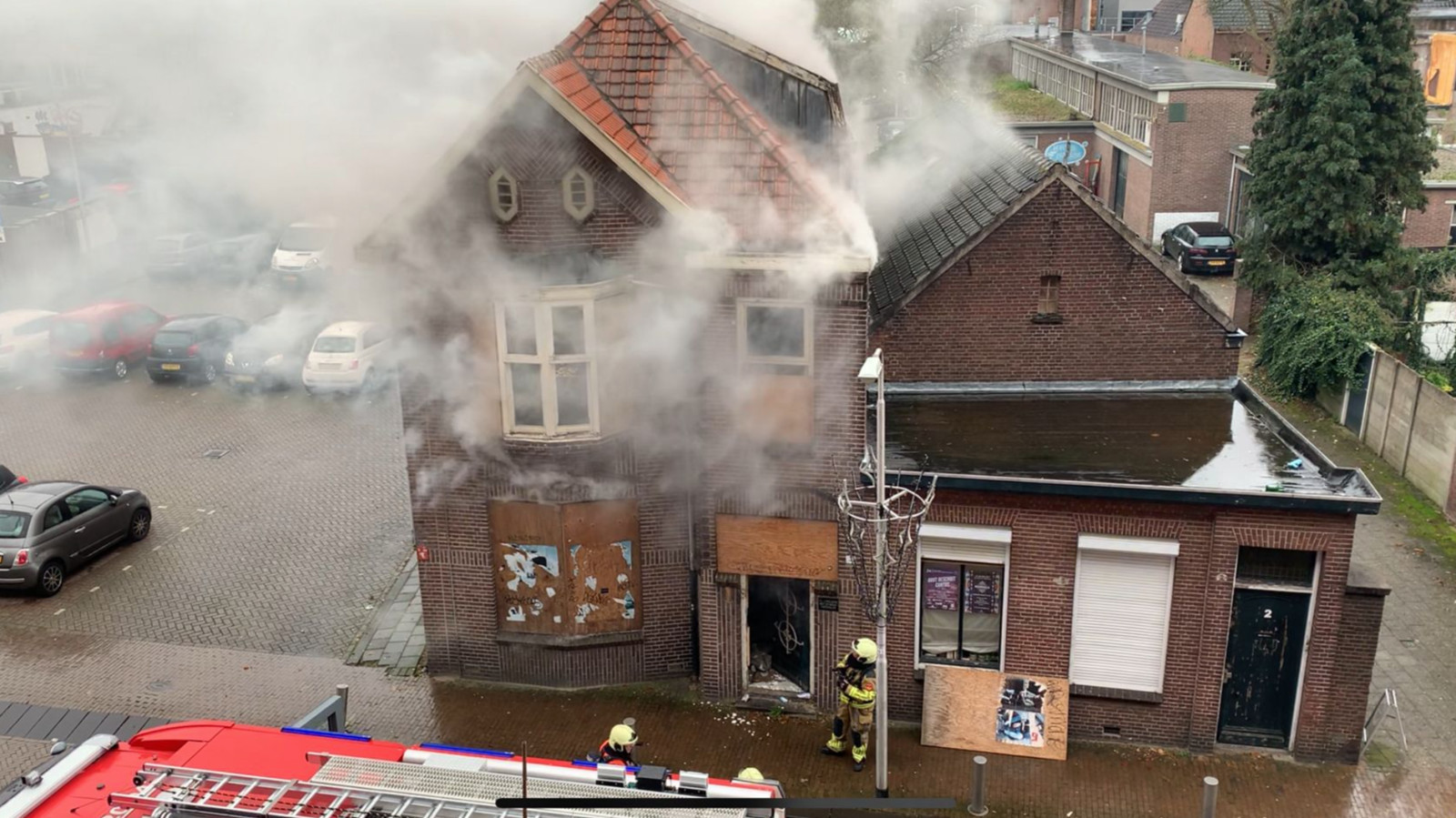 Brand in leegstaand pand Tilburg.
