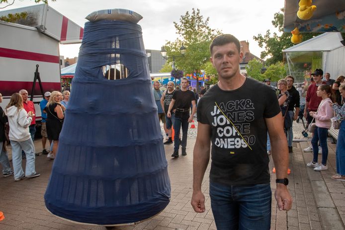 Zeven nieuwe reuzendragers voor Reus en Reuzin | Wetteren | hln.be