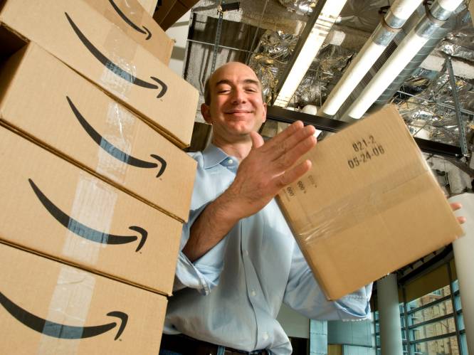 Begonnen in de garage, maar vandaag meer waard dan wat alle Vlamingen in één jaar verdienen: het verhaal van Amazon-oprichter Jeff Bezos