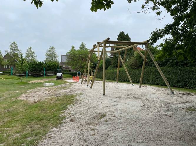 Speeltuin in ‘s Herenlei krijgt nieuwe speeltuigen