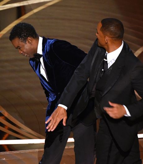 Un an après avoir été giflé par Will Smith, Chris Rock riposte sur Netflix