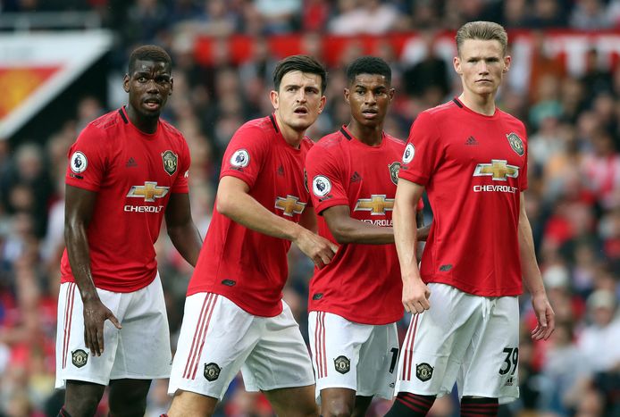 Paul Pogba, Harry Maguire, Marcus Rashford en Scott McTominay wachten op een corner tijdens Manchester United - Chelsea (4-0) afgelopen zondag.