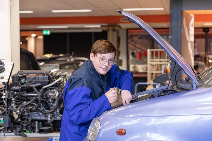 Loket Zwijndrecht en het Da Vinci College komen met een versnelde route voor automonteurs.