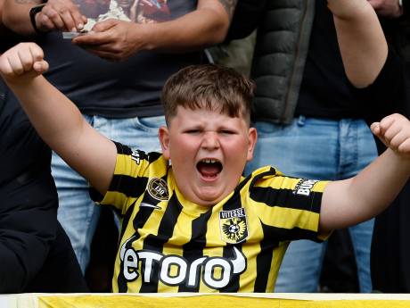Vitesse ondanks pittig seizoen toch in top 10 populairste voetbalclubs