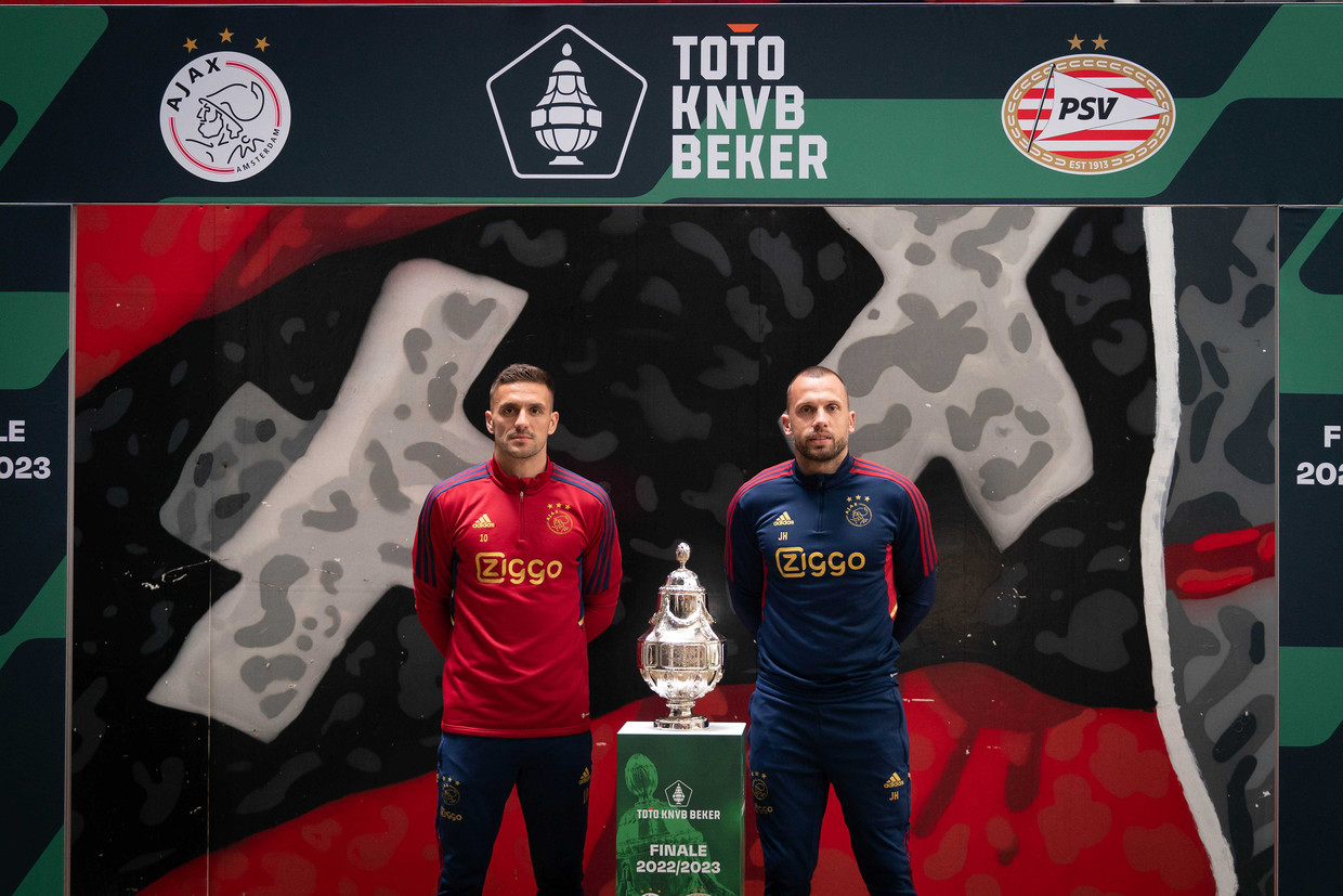 Kruipen Thespian Clam Bekerfinale met enorme lading voor Ajax: 'Moeten dit seizoen sterk eindigen'