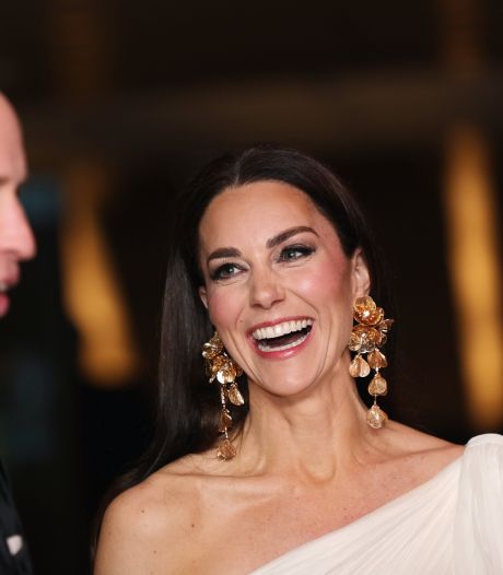 Kate Middleton s’autorise un petit geste coquin sur le tapis rouge des Bafta