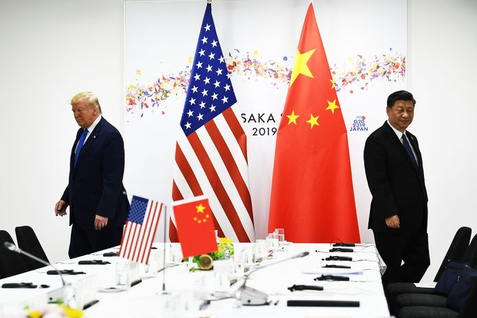 De Amerikaanse president Donald Trump (L) en de Chinese president Xi Jinping in Osaka eerder dit jaar.