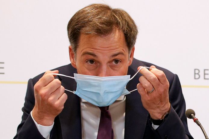 Alexander De Croo Avance Une Date Pour Enfin Tomber Le Masque Belgique 7sur7 Be