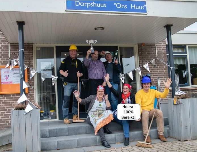 Beemte Broekland is blij met de ruim 10.000 euro voor dorpshuis Ons Huus